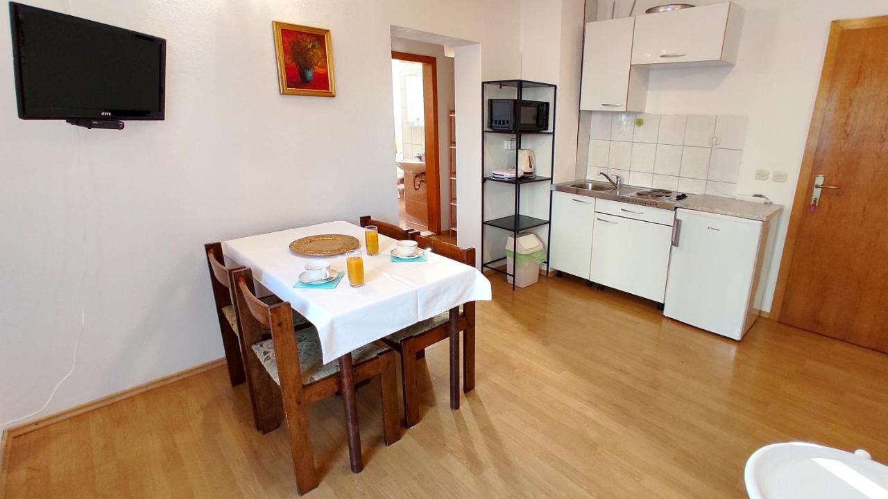 Apartments Martin Drvenik  Luaran gambar